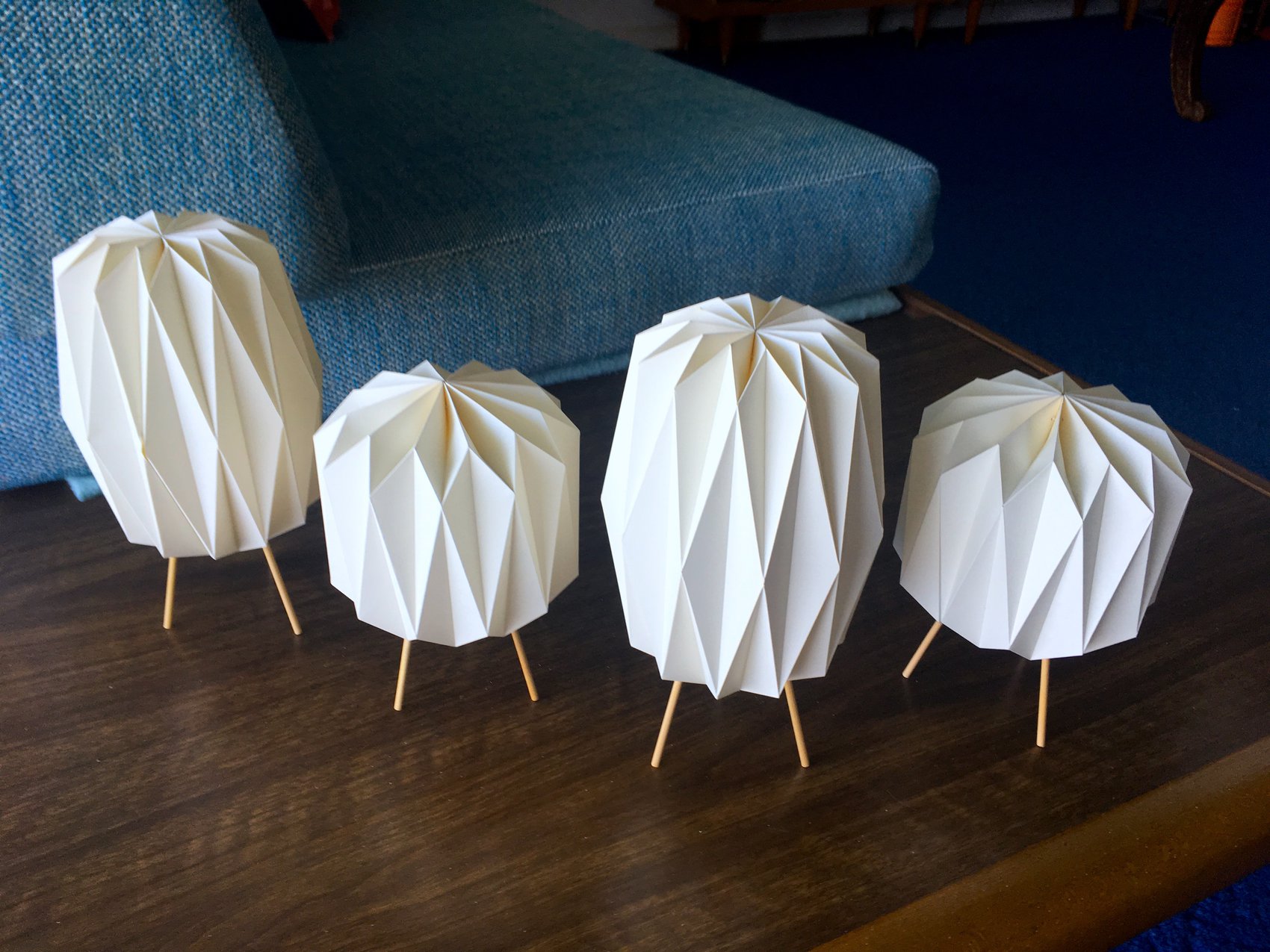 lamps-on-a-Pearsall